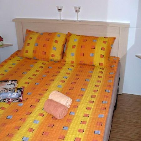 Victoria Mobilehome Camping Village Poljana Mali Lošinj Exteriér fotografie